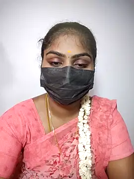 Snapshot of Tamil_Princess12 chatting on 04/14/26, 05:41 Tamil Princess12 online show from 04/14/26, 05:41