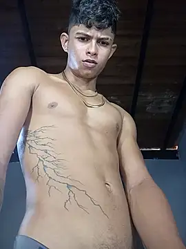Snapshot of God_Eros_23cm chatting on 05/09/26, 01:27 God Eros 23cm online show from 05/09/26, 01:27