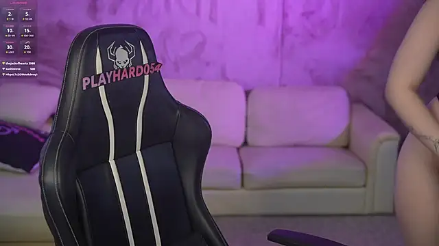 Esmie Smile online show from 02/13/26, 12:28