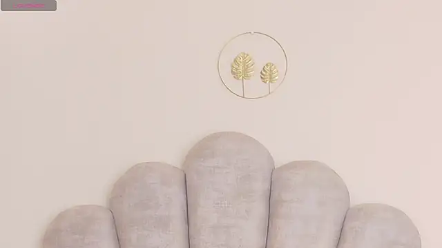 emma-conti2 online show from 04/23/26, 03:25