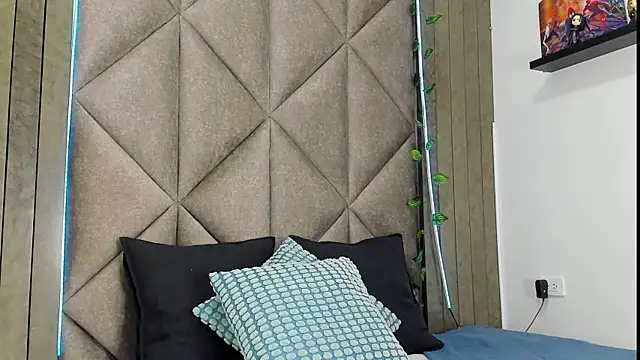 RiriiBrunette   online show from 10/17/25, 07:49