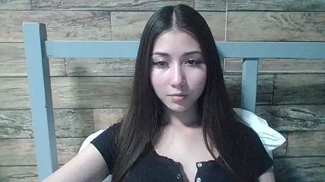 Virginia Hicks online show from 10/06/25, 06:05