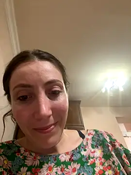 HellaryTourent online show from 09/17/25, 08:54