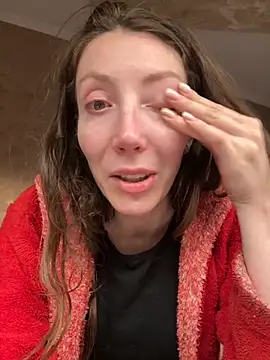 HellaryTourent online show from 10/29/25, 07:26