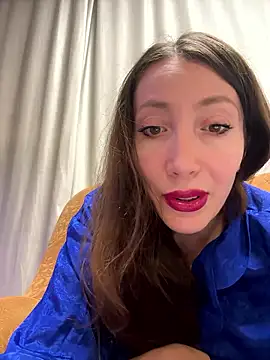 HellaryTourent online show from 01/16/26, 05:06