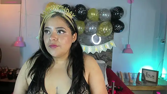 Snapshot of Brenda-maz chatting on 10/17/25, 12:19 Brenda-maz online show from 10/17/25, 12:19