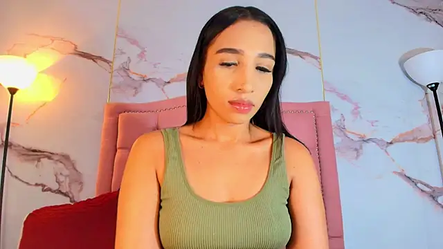 Snapshot of AlyaThompson chatting on 06/19/26, 04:17 AlyaThompson online show from 06/19/26, 04:17