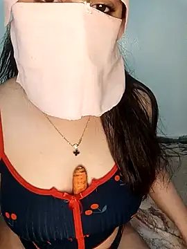 Snapshot of Queen-15 chatting on 10/13/25, 11:27 Queen-15 online show from 10/13/25, 11:27