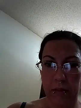 candygurl666 online show from 09/17/25, 02:19