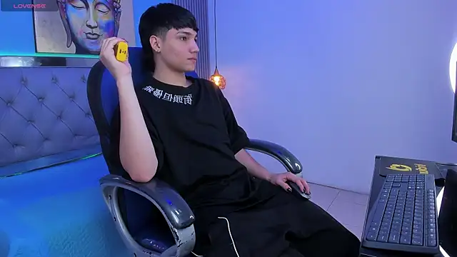 SamBlack  online show from 07/27/26, 01:51