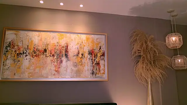 AgathaKondo  online show from 12/04/25, 08:28