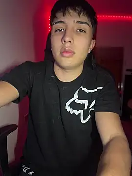 Snapshot of pabonsito chatting on 07/18/26, 03:22 pabonsito online show from 07/18/26, 03:22