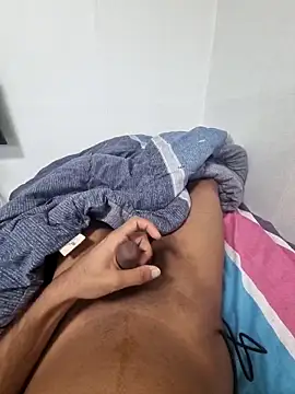 Snapshot of yesh_x chatting on 10/07/25, 01:36 yesh x online show from 10/07/25, 01:36