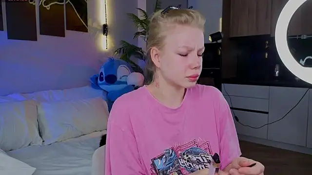 emilyshepar d online show from 04/21/26, 01:42