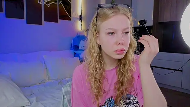 emilyshepar d online show from 04/24/26, 01:52