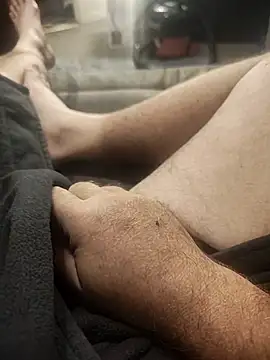 Snapshot of hubbyfun19 chatting on 11/09/25, 07:50 hubbyfun19 online show from 11/09/25, 07:50