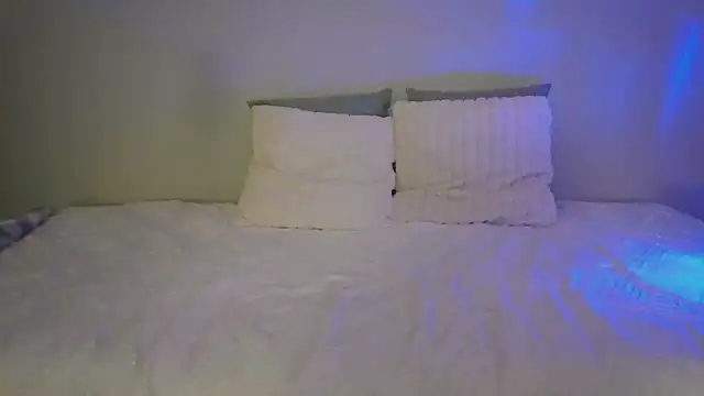 yourgurlfire online show from 10/09/25, 01:03