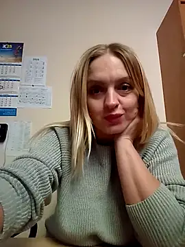 Ami Foxy online show from 10/23/25, 06:23