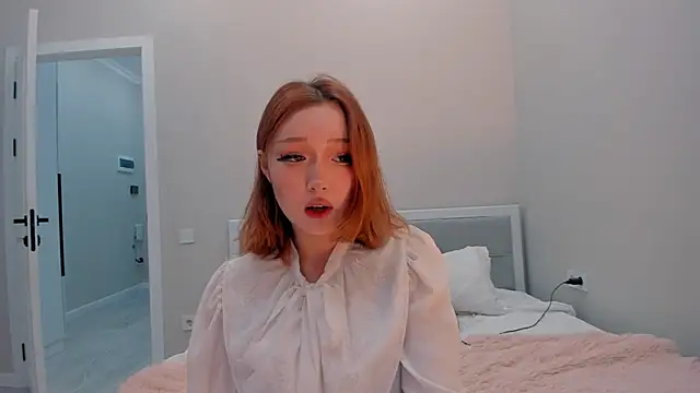 yuna loon online show from 10/02/25, 05:09