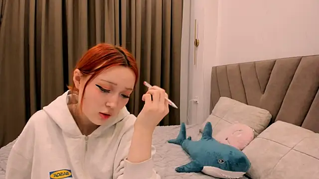 yuna loon online show from 12/19/25, 03:08