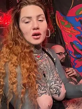 Snapshot of AlexandraWildd chatting on 12/22/25, 11:07 AlexandraWildd online show from 12/22/25, 11:07