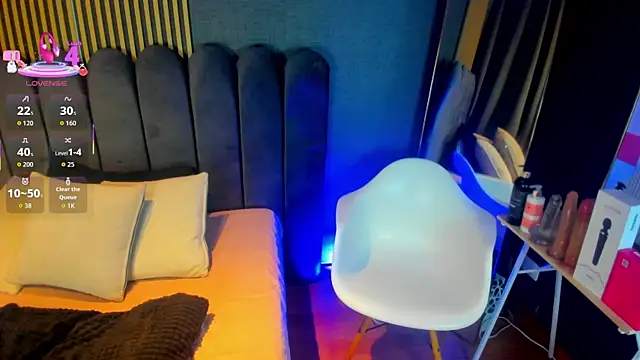 Gina 77 online show from 09/23/25, 12:19