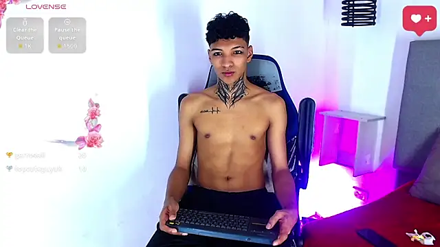 Rick Wade online show from 12/21/25, 03:41