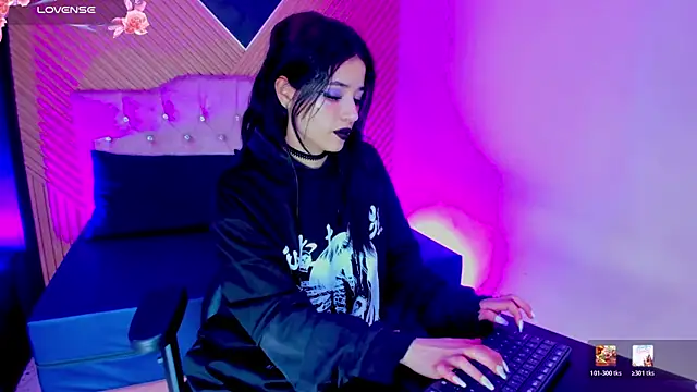 Snapshot of Nyx_Moon chatting on 07/07/26, 10:58 Nyx Moon online show from 07/07/26, 10:58