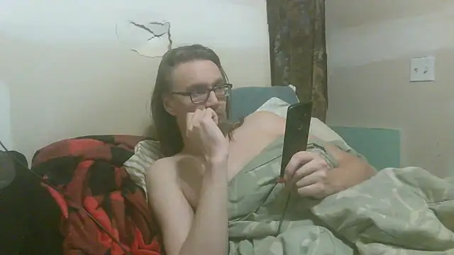 Snapshot of dandonn chatting on 05/07/26, 01:22 dandonn online show from 05/07/26, 01:22
