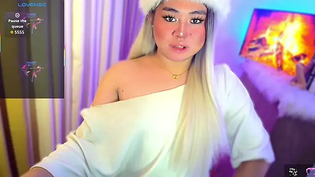Snapshot of ursexy_ceciliaxx chatting on 07/14/26, 04:34 ursexy ceciliaxx online show from 07/14/26, 04:34