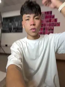 MaxiWildd online show from 04/09/26, 01:05