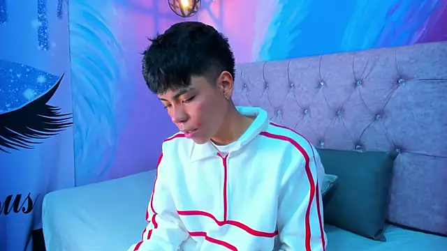 MaxiWildd online show from 04/10/26, 01:16