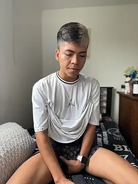 MaxiWildd online show from 07/23/26, 01:20