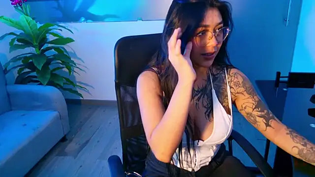 Keyla Cutte online show from 10/30/25, 03:08