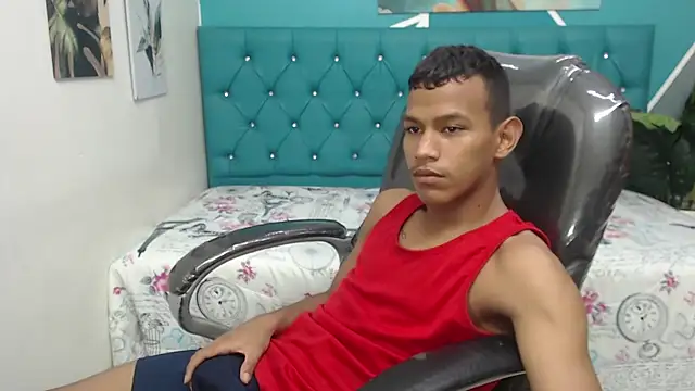 Snapshot of Rory_castro chatting on 09/15/25, 10:32 Rory castro online show from 09/15/25, 10:32