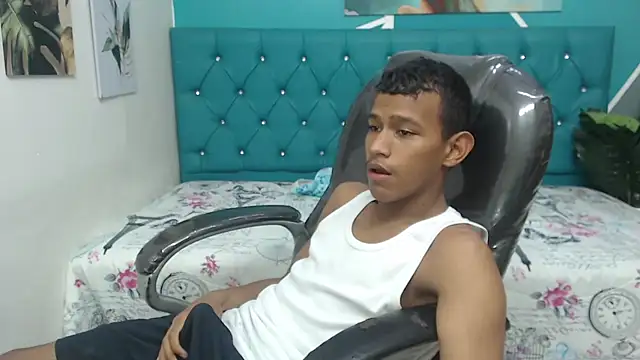 Snapshot of Rory_castro chatting on 09/29/25, 10:47 Rory castro online show from 09/29/25, 10:47