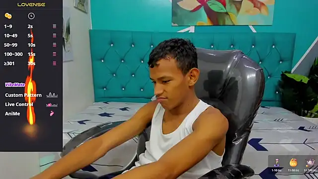 Snapshot of Rory_castro chatting on 11/06/25, 10:21 Rory castro online show from 11/06/25, 10:21