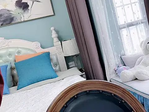 sarah111 online show from 10/21/25, 03:18