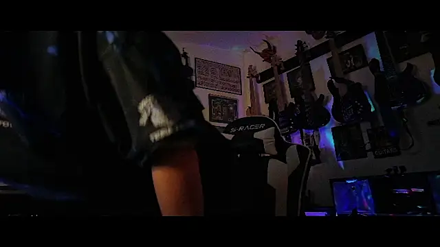 TheSlutMuffin online show from 12/05/25, 05:27