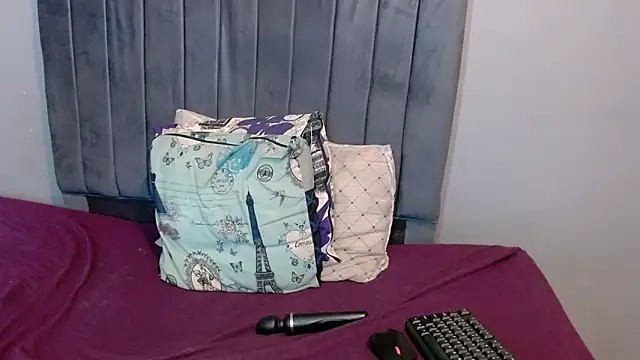 ChubbyBuddyxXx online show from 10/05/25, 12:53