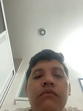 Snapshot of michael877675 chatting on 12/04/25, 12:25 michael877675 online show from 12/04/25, 12:25