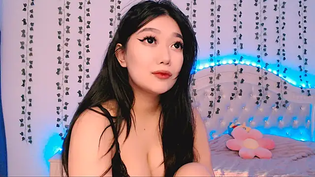 Snapshot of asian_eye chatting on 10/12/25, 05:17 asian eye online show from 10/12/25, 05:17