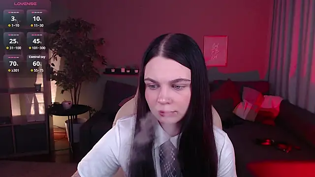 Michela Fruet online show from 09/10/25, 12:21