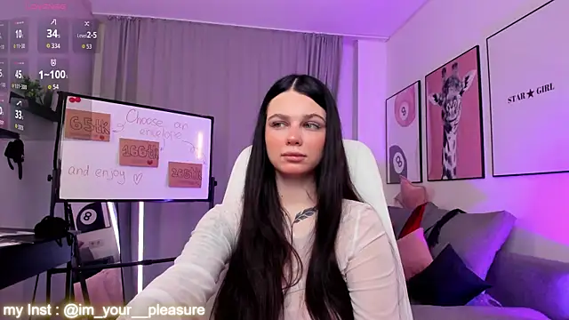 Michela Fruet online show from 12/02/25, 01:11