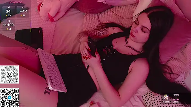 Michela Fruet online show from 04/15/26, 01:01