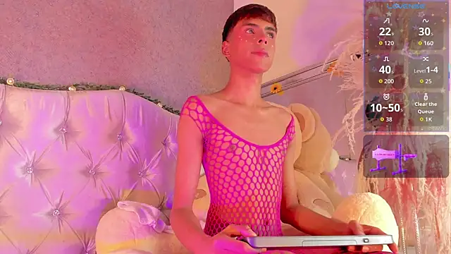 PrincePoppy online show from 09/14/25, 08:19