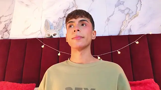 PrincePoppy online show from 09/29/25, 08:35