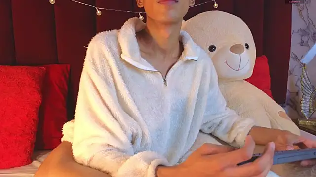 PrincePoppy online show from 10/16/25, 08:32