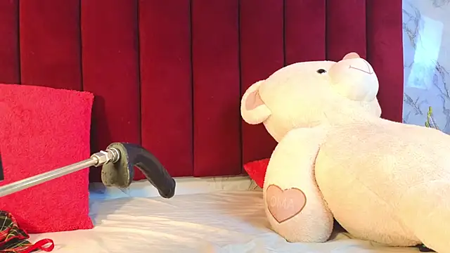 PrincePoppy online show from 11/02/25, 07:05