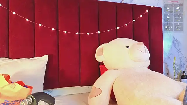 PrincePoppy online show from 11/18/25, 09:19